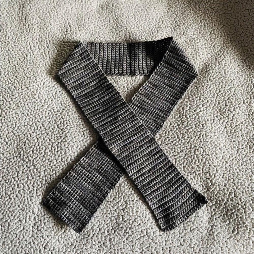 Scarf - Picture 2 of 4